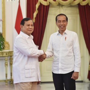 SMRC: Memasuki 2023, Efek Jokowi pada Prabowo Berubah Jadi Positif